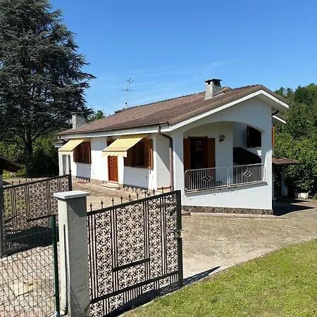 Casa Moncestino * CastellʼAlfero